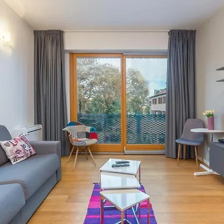 بيت ضيافة Appartments Strawberry 4*